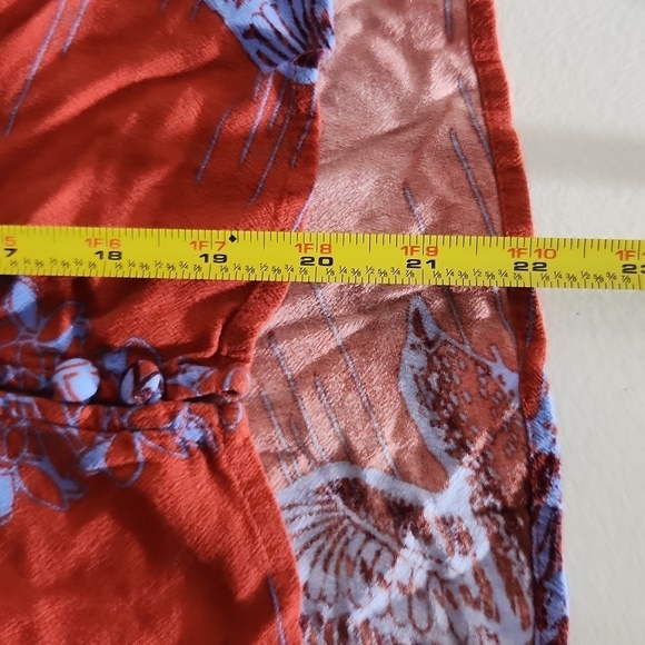 Free People Womens top Birds of a Feather Blouse Sz M B Floral V-Neck Hi-Low Hem - Picture 6 of 12